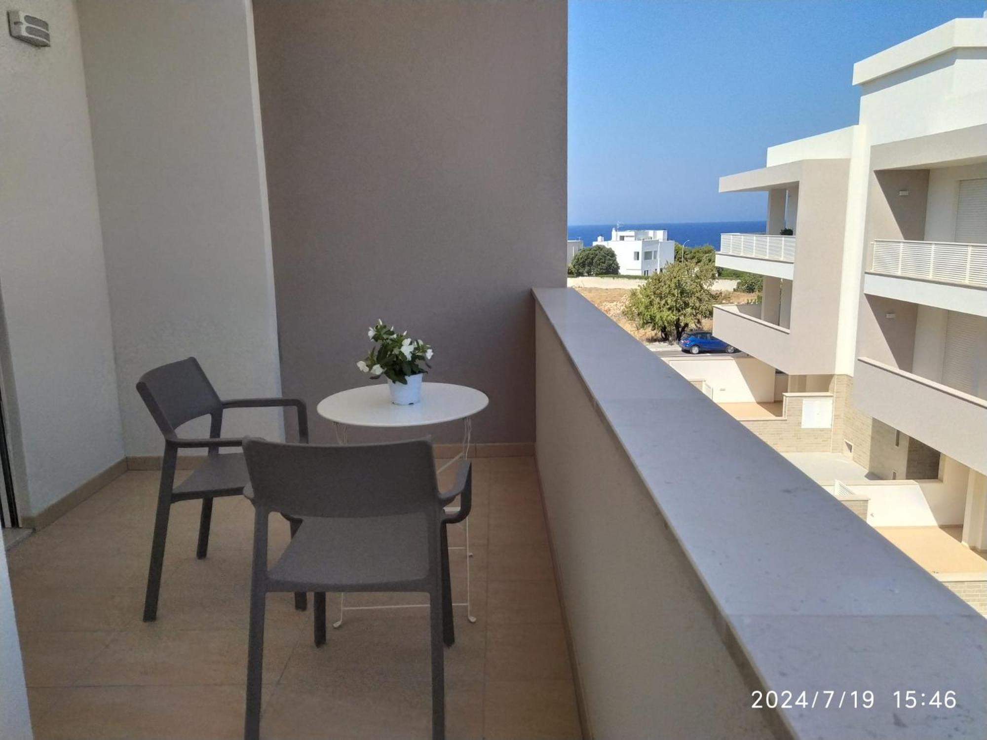 Sea Wind Stanza Con Garage E Ascensore Полиньяно-а-Маре Экстерьер фото